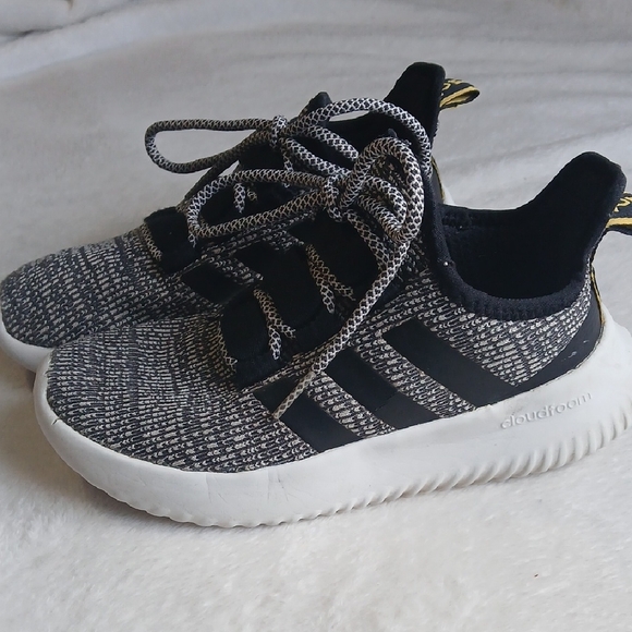 adidas Kids Black and White Sneakers - Picture 4 of 5